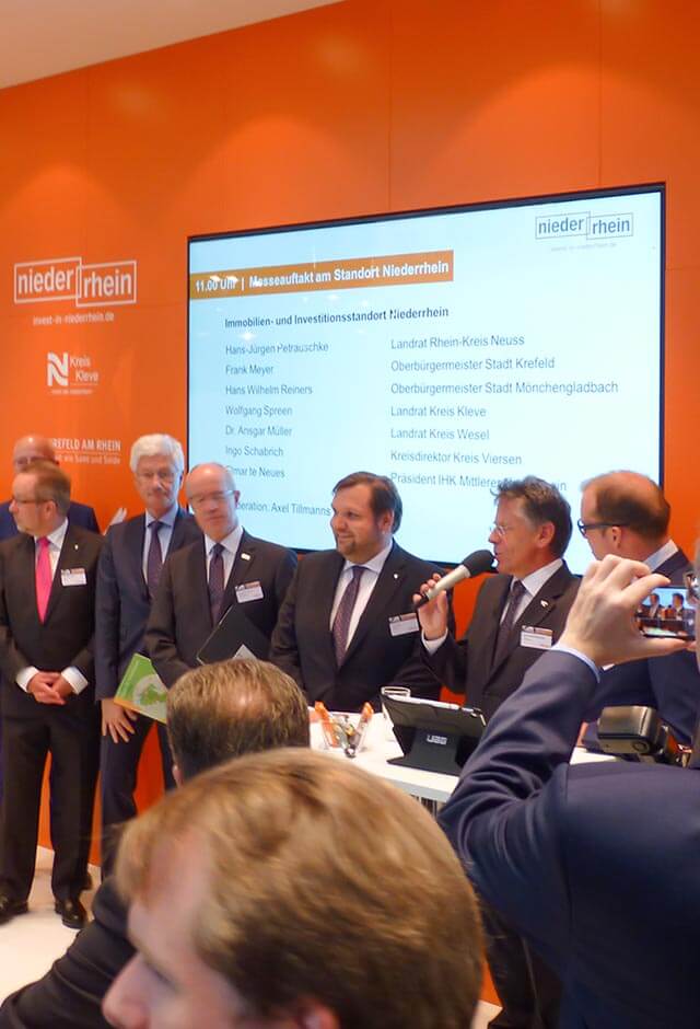 stn-foto-messestand-01